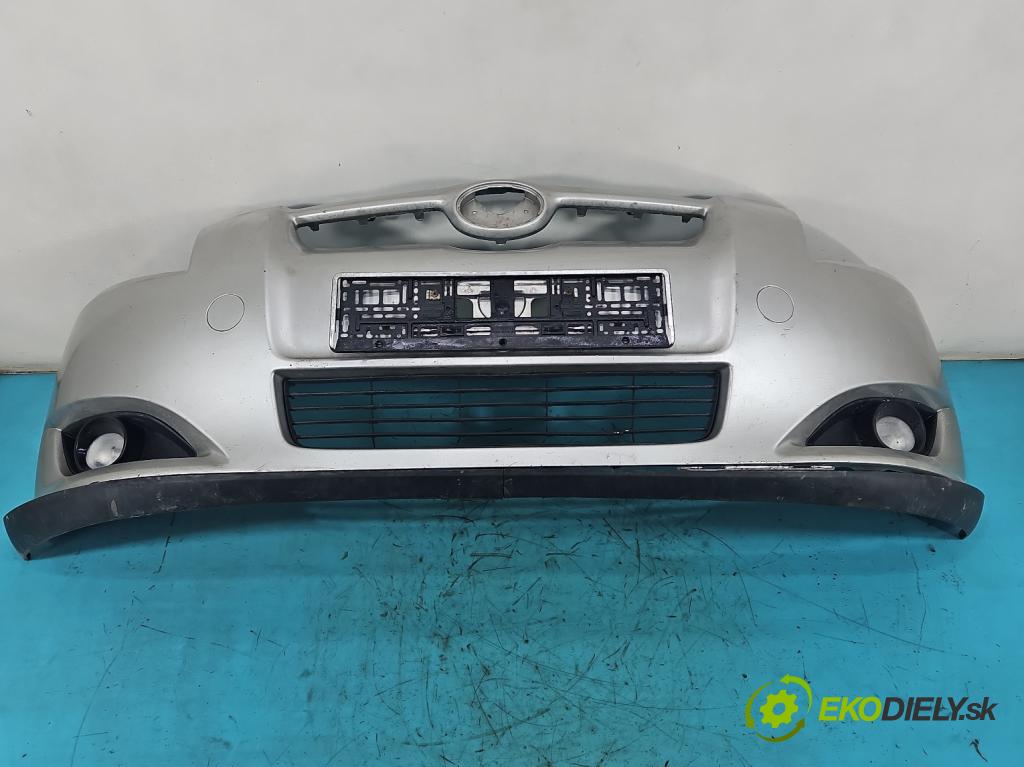 Toyota Auris I 2006-2013 2.0 D4D 126 HP manual 93 kW 1998 cm3 5- nárazník predné  (Kľučka dverí ostatné)