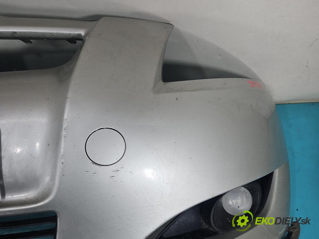 Toyota Auris I 2006-2013 2.0 D4D 126 HP manual 93 kW 1998 cm3 5- nárazník predné  (Kľučka dverí ostatné)