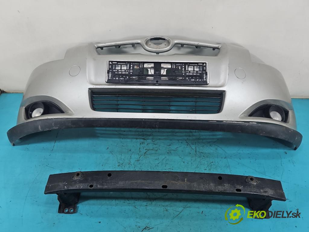 Toyota Auris I 2006-2013 2.0 D4D 126 HP manual 93 kW 1998 cm3 5- nárazník predné  (Kľučka dverí ostatné)