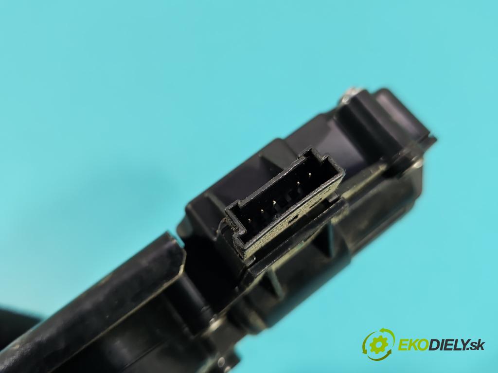 Land rover Range Rover sport I L320 3.6 TD V8 272 HP automatic 200 kW 3628 cm3 5- zámok kufrové dvere zadné 144C050207