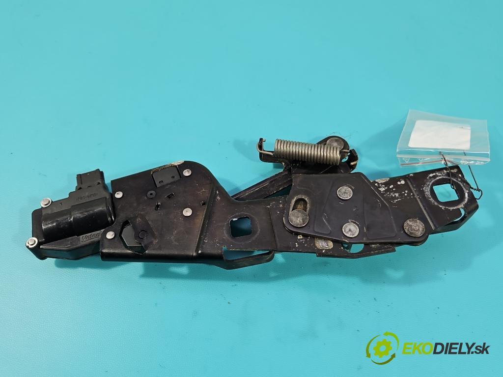 Land rover Range Rover sport I L320 3.6 TD V8 272 HP automatic 200 kW 3628 cm3 5- zámok kufrové dvere zadné 144C050207