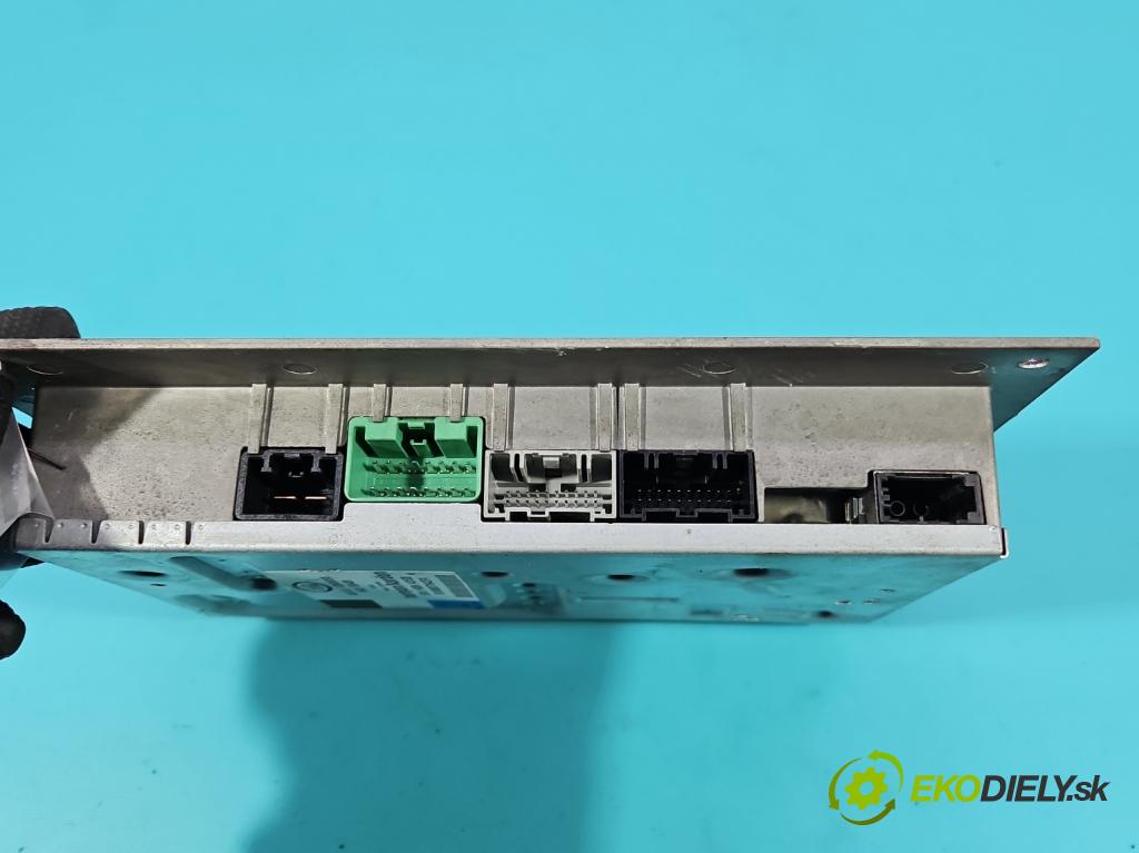 Land rover Range Rover sport I L320 3.6 TD V8 272 HP automatic 200 kW 3628 cm3 5- Zesilovač: XQK500095 (Zosilňovač)