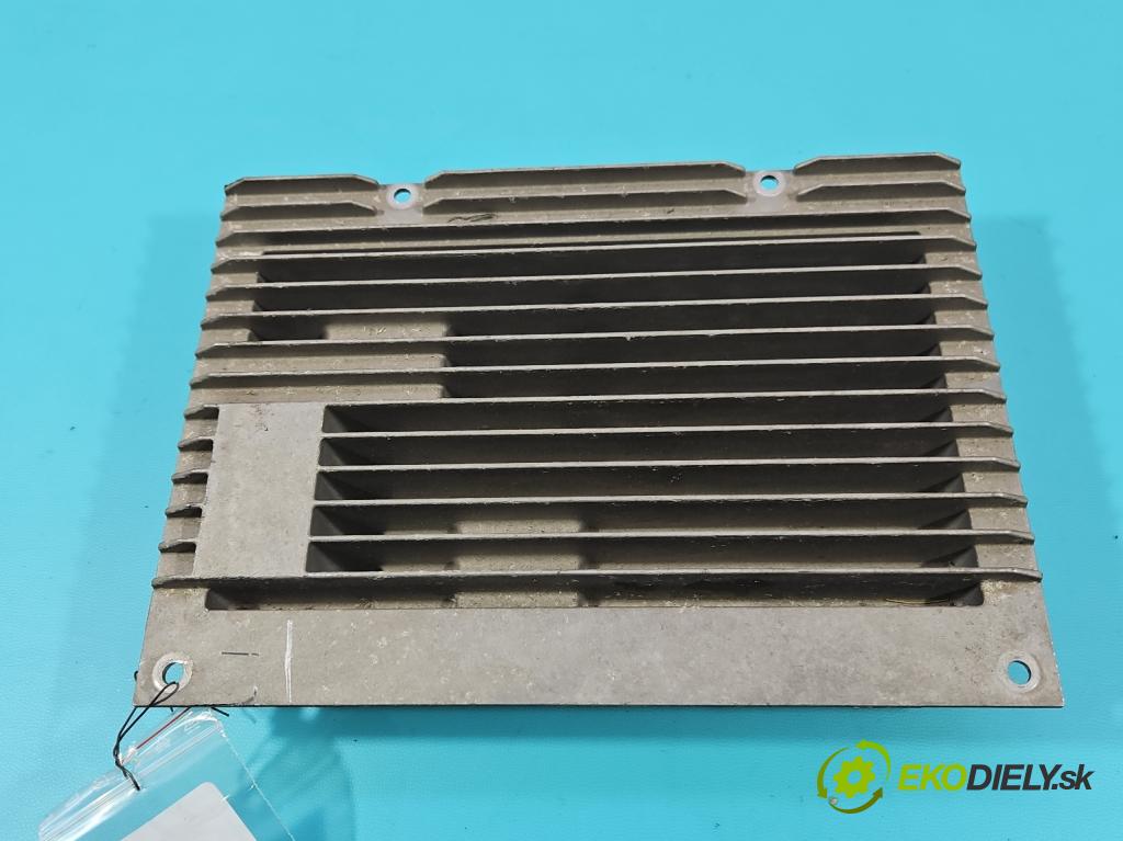 Land rover Range Rover sport I L320 3.6 TD V8 272 HP automatic 200 kW 3628 cm3 5- Zesilovač: XQK500095 (Zosilňovač)