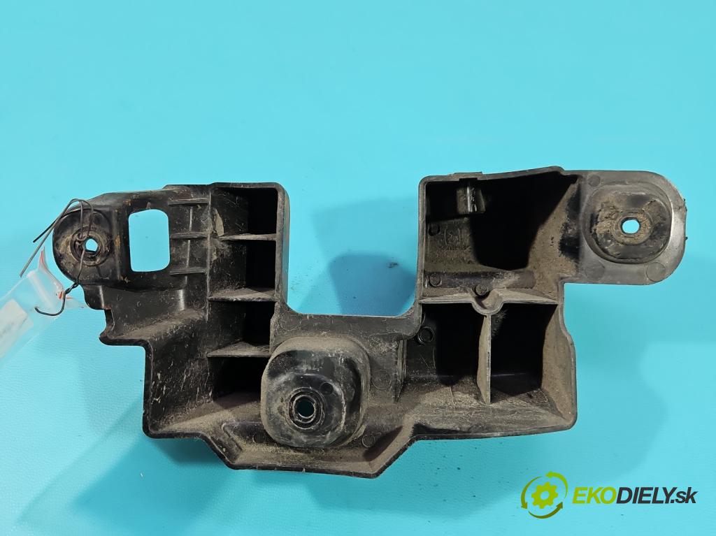 Renault Express 1.5 dci 95 HP manual 70 kW 1461 cm3 5- Boty: nárazník zadné pravý 791828549R