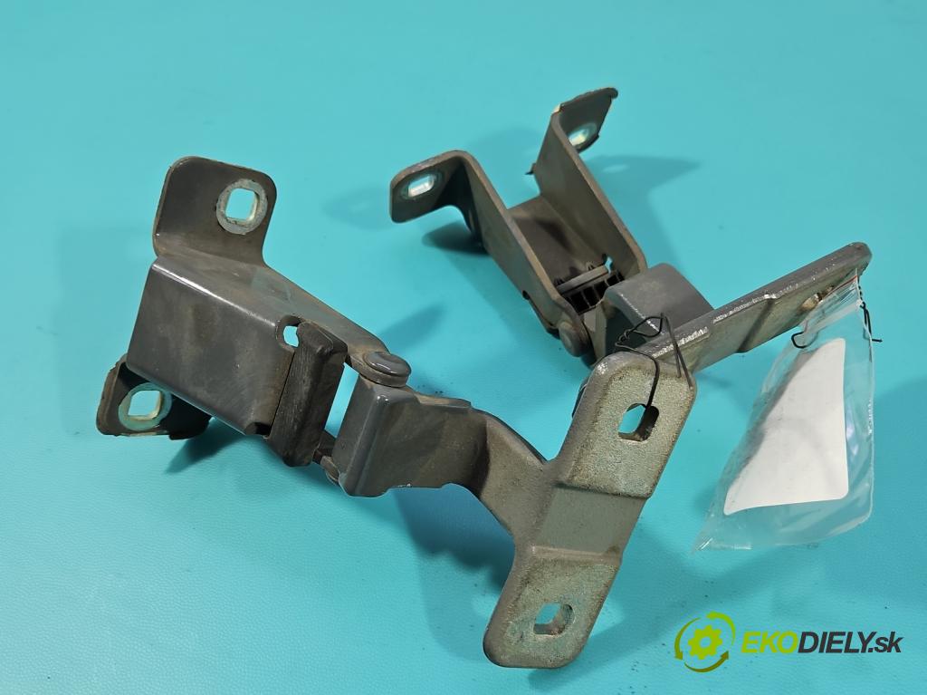 Renault Express 1.5 dci 95 hp manual 70 kW 1461 cm3 5- Závěs: dveře zadní pravý R9913R00001