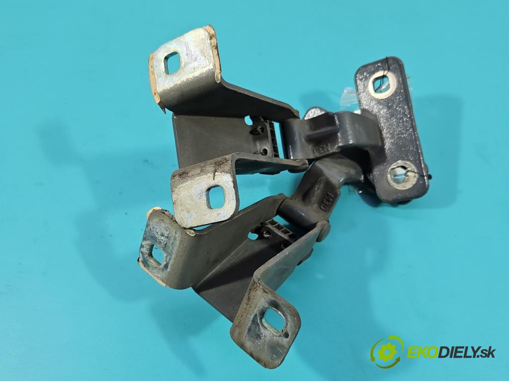 Renault Express 1.5 dci 95 hp manual 70 kW 1461 cm3 5- Závěs: dveře zadní pravý R9913R00001