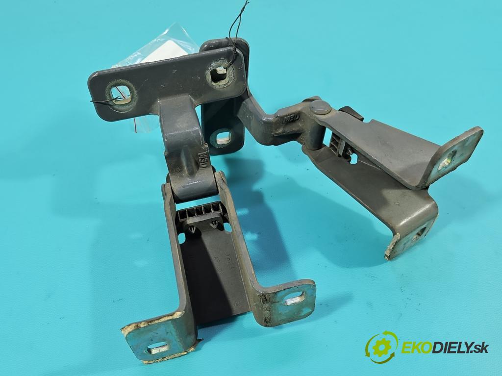 Renault Express 1.5 dci 95 hp manual 70 kW 1461 cm3 5- Závěs: dveře zadní pravý R9913R00001