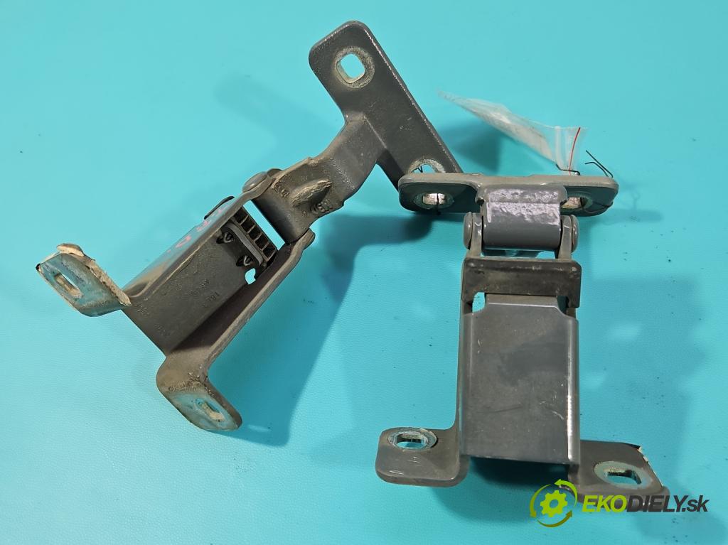 Renault Express 1.5 dci 95 hp manual 70 kW 1461 cm3 5- Závěs: dveře zadní pravý R9913R00001