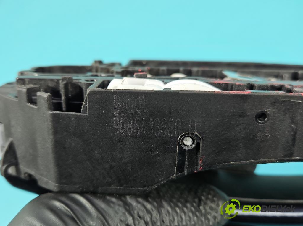 Peugeot 508 II 2018- 1.6 224hp automatic 165 kW 1598 cm3 5- rukoväť predné pravé mimo: 9686433680 (Kľučka dverí ostatné)