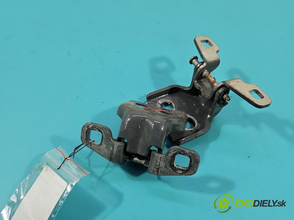 Renault Express 1.5 dci 95 hp manual 70 kW 1461 cm3 5- Závěs: dveře přední levý