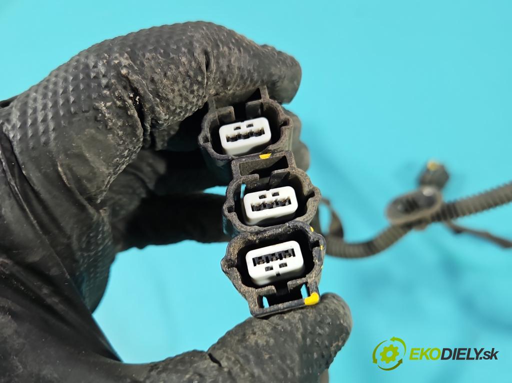 Renault Express 1.5 dci 95 hp manual 70 kW 1461 cm3 5- Balíček: nárazníku zadní 240152523R