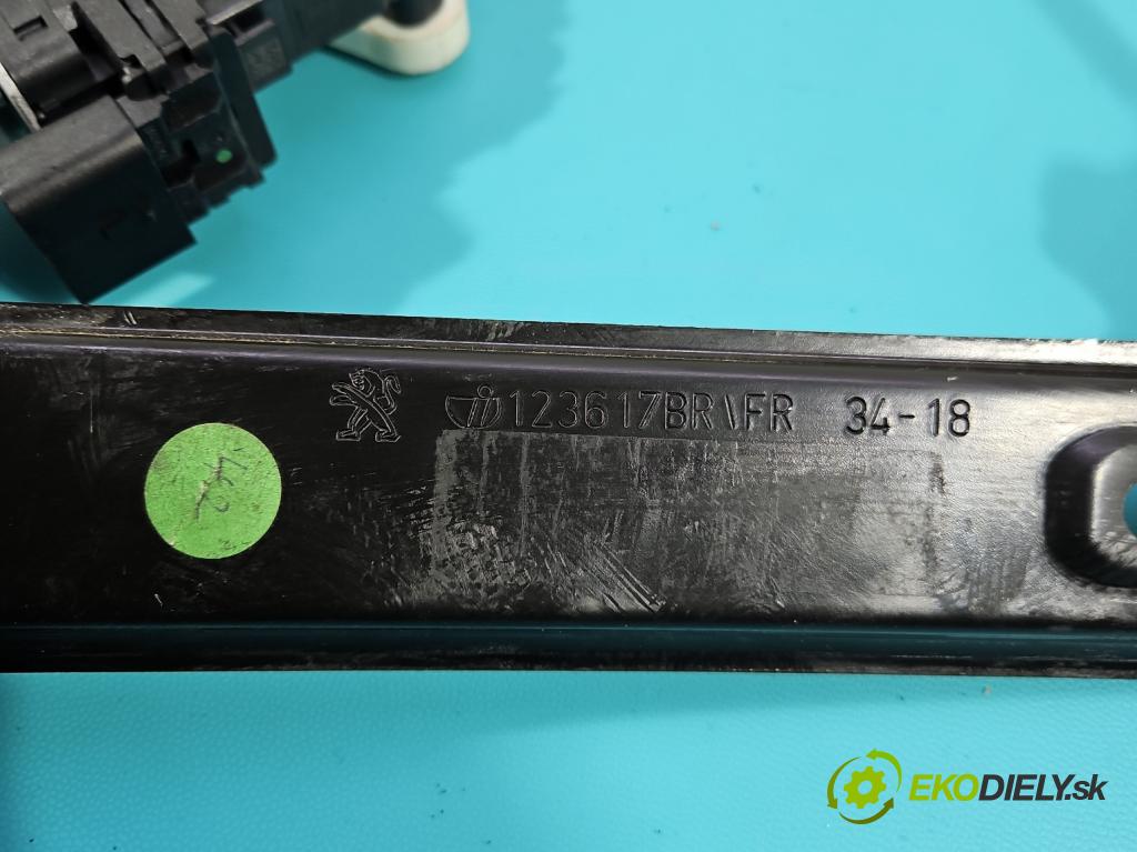 Peugeot 508 II 2018- 1.6 224 hp automatic 165 kW 1598 cm3 5- mechanismus stahování přední pravý 9830160280