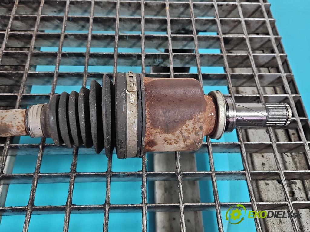 Renault Express 1.5 dci 95 HP manual 70 kW 1461 cm3 5- poloos predné ľavé 391011074R