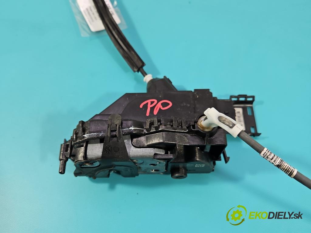 Peugeot 508 II 2018- 1.6 224hp automatic 165 kW 1598 cm3 5- zámok predné pravý 165205