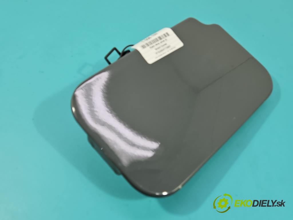 Renault Express 1.5 dci 95 hp manual 70 kW 1461 cm3 5- Klapka nalévání paliva  (Klika dveří ostatní)