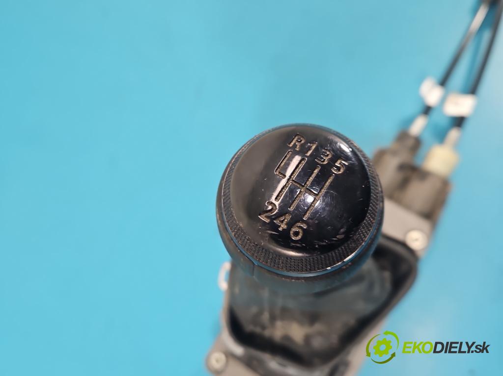 Renault Express 1.5 dci 95 hp manual 70 kW 1461 cm3 5- kulisa změny stupňová 341018156R (Řadicí páka (kulisa) )