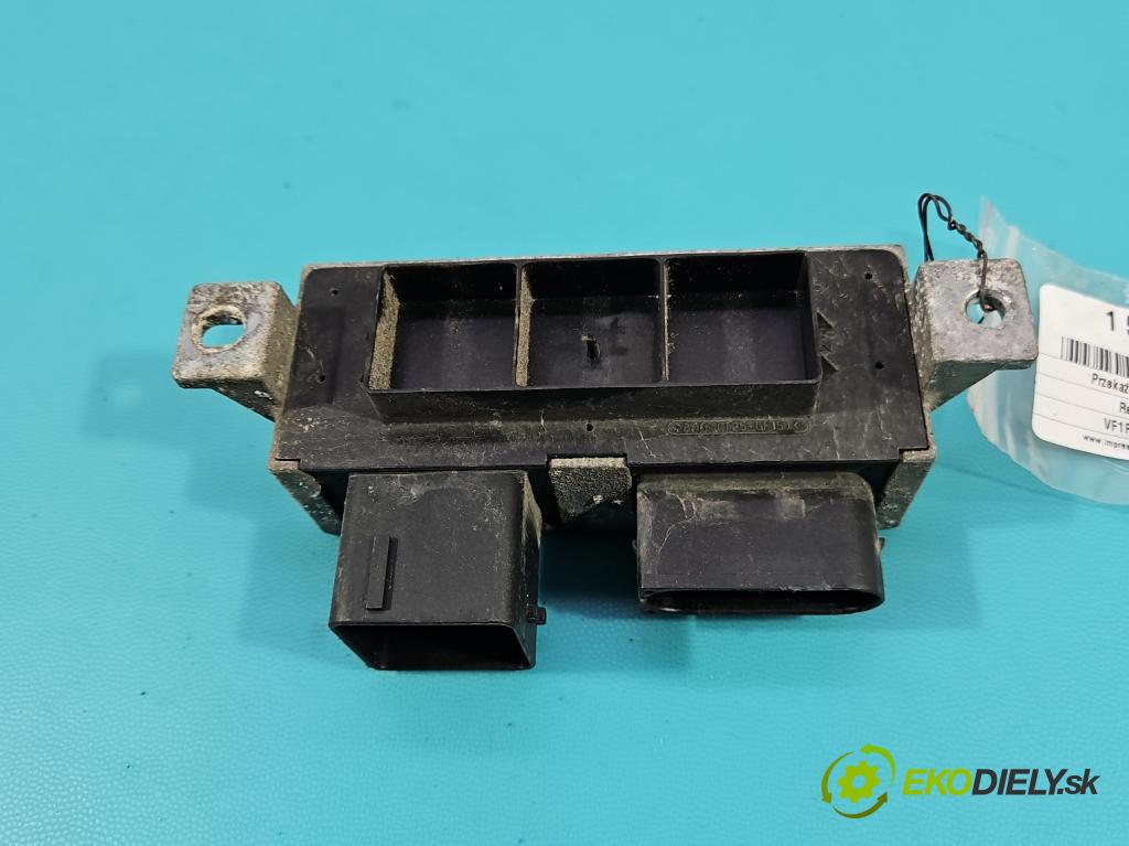 Renault Express 1.5 dci 95 HP manual 70 kW 1461 cm3 5- Relé: ventilátoru 271202380R-A