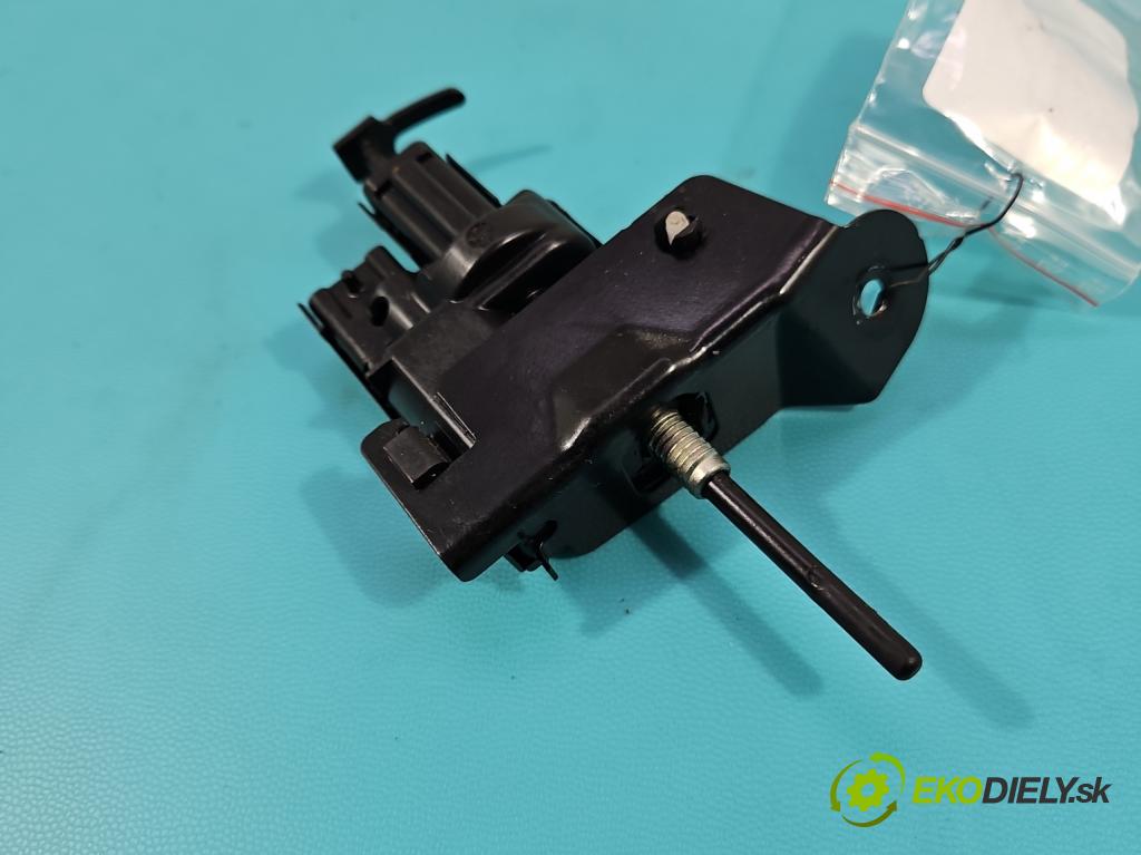 Renault Express 1.5 dci 95 HP manual 70 kW 1461 cm3 5- Aktuátor: papuče: nádrže palivo 788266729R