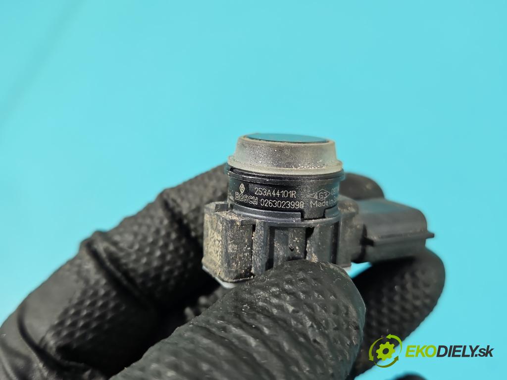 Renault Express 1.5 dci 95 hp manual 70 kW 1461 cm3 5- snímač parkování 0263023998