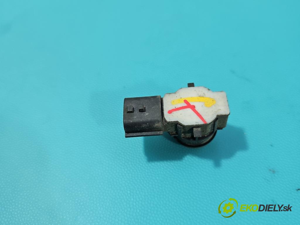 Renault Express 1.5 dci 95 hp manual 70 kW 1461 cm3 5- snímač parkování 0263023998