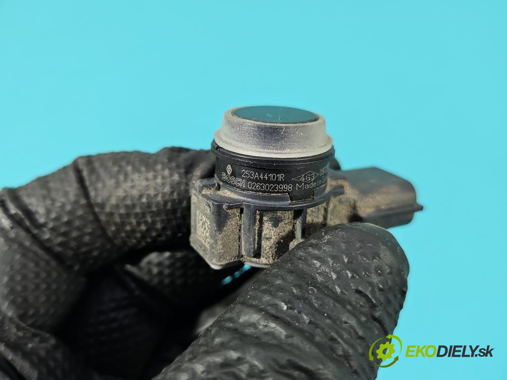 Renault Express 1.5 dci 95 hp manual 70 kW 1461 cm3 5- snímač parkování 0263023998