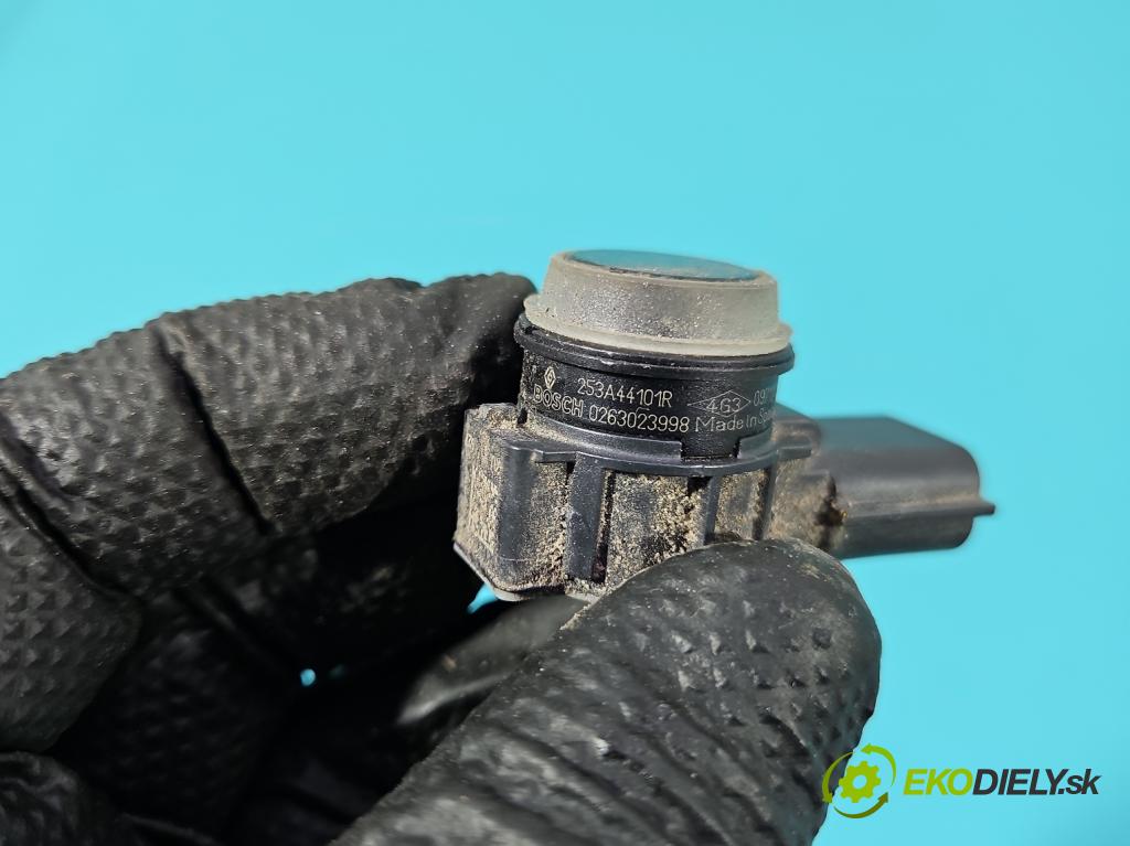 Renault Express 1.5 dci 95 hp manual 70 kW 1461 cm3 5- snímač parkování 0263023998