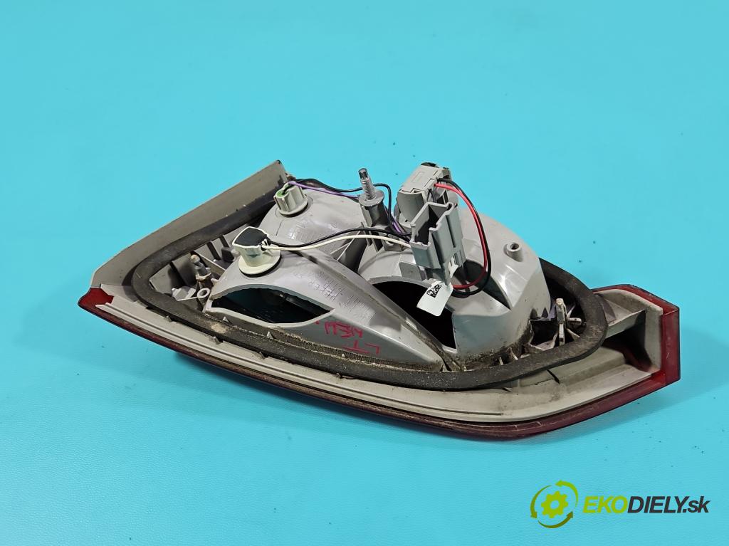 Ford Focus Mk3 2010-2018 1.6 tdci 95 hp manual 70 kW 1560 cm3 5- světlo zadní levé F1EB-13A603-BA (Klika dveří ostatní)