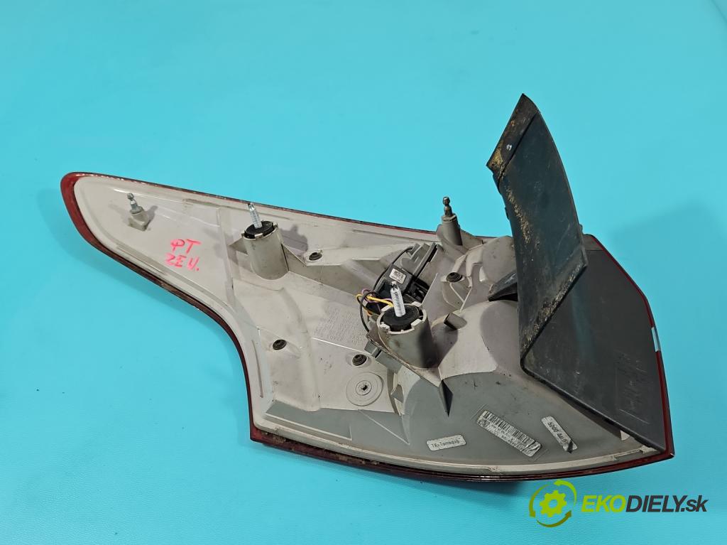 Ford Focus Mk3 2010-2018 1.6 tdci 95 hp manual 70 kW 1560 cm3 5- světlo zadní pravé F1EB-13404-D (Klika dveří ostatní)