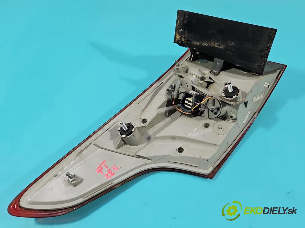 Ford Focus Mk3 2010-2018 1.6 tdci 95 hp manual 70 kW 1560 cm3 5- světlo zadní pravé F1EB-13404-D (Klika dveří ostatní)