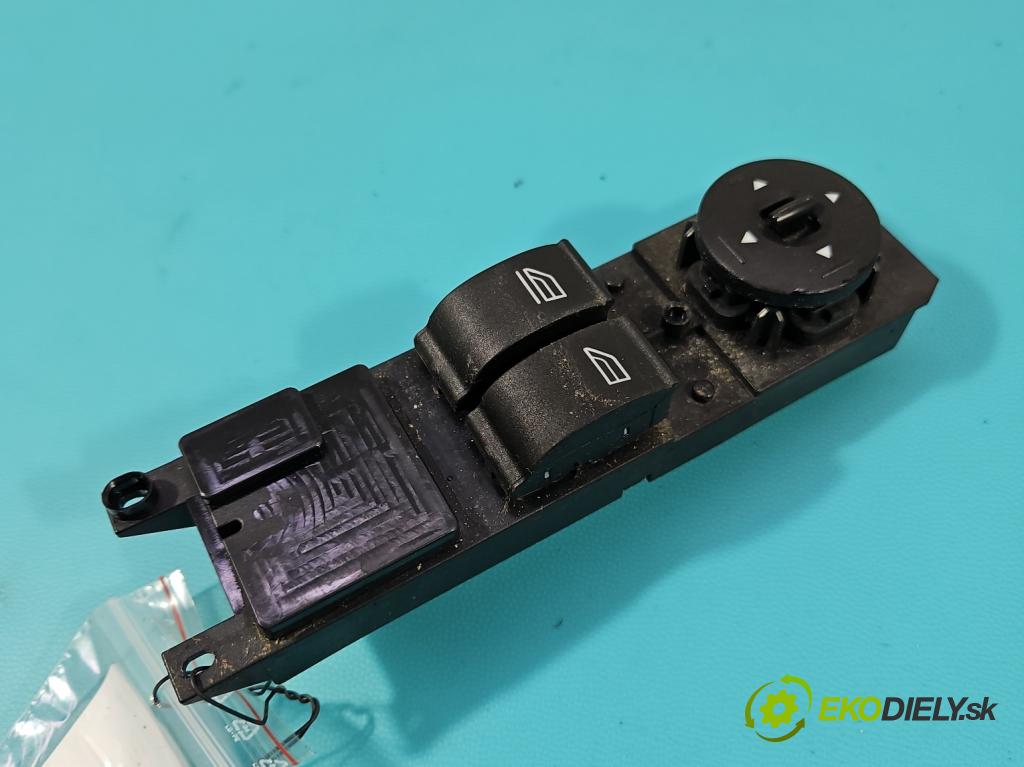 Ford Focus Mk3 2010-2018 1.6 tdci 95 HP manual 70 kW 1560 cm3 5- prepínač okien spätných zrkadiel AM5T-14A132-EA