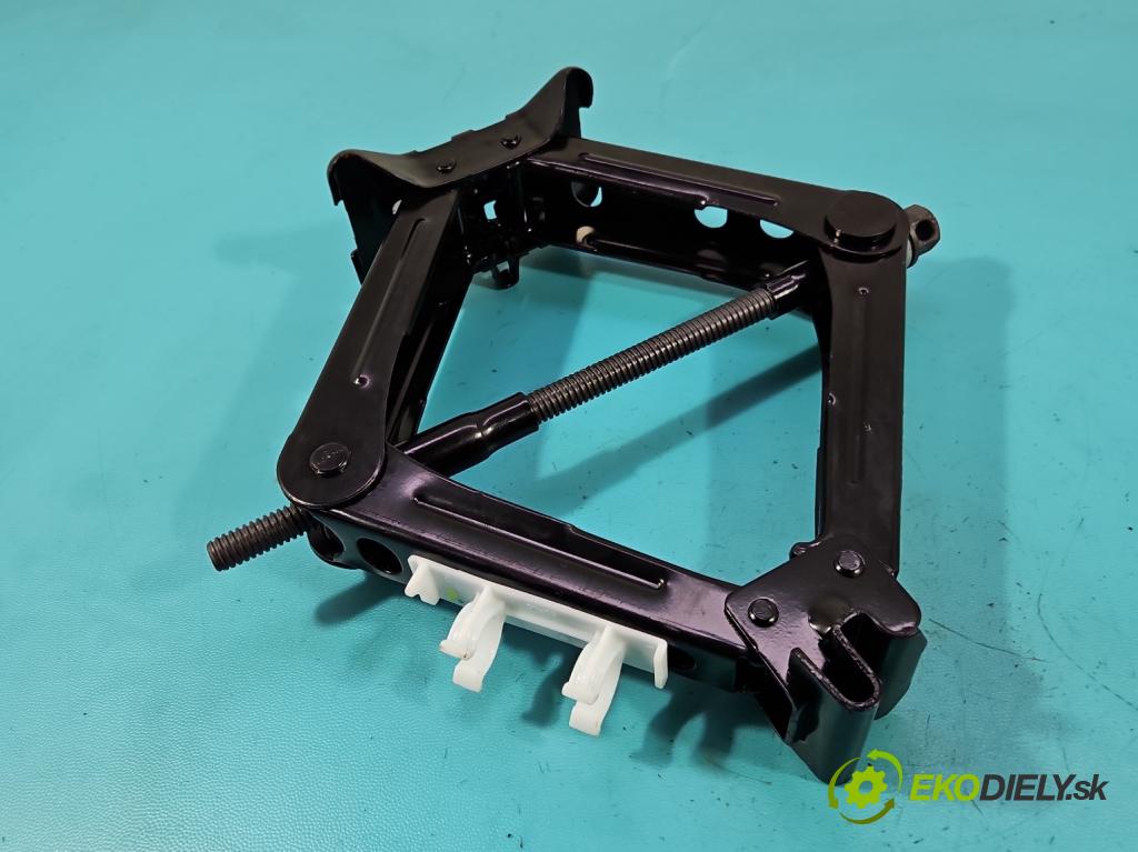 Ford Focus Mk3 2010-2018 1.6 tdci 95 HP manual 70 kW 1560 cm3 5- mechanizmus okna automobilovy DCP9-17035-AA