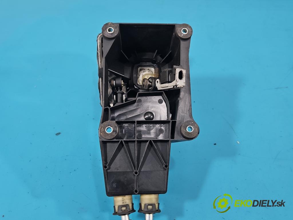 Opel Vectra C 2002-2008 1.9 cdti 150 HP manual 110 kW 1910 cm3 5- Páka: Změny: stupeň,rýchlosť 13106476 (Rýchlostná páka (kulisa))