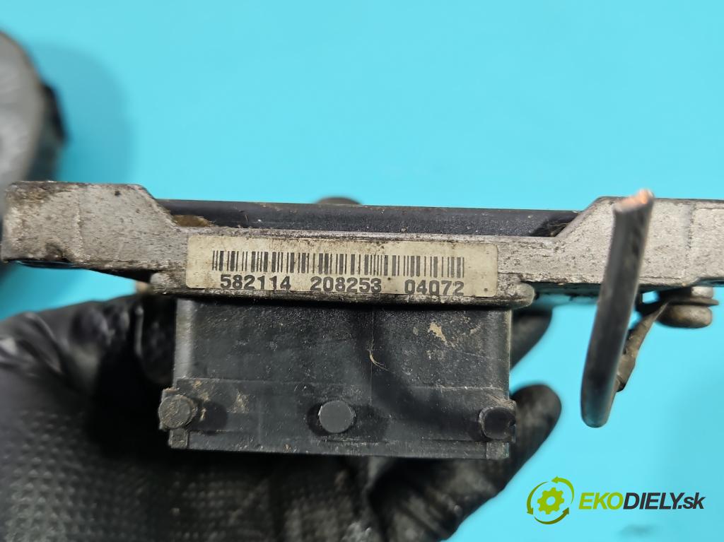 Opel Corsa C 2000-2006 1.2 16V 80 HP manual 59 kW 1229 cm3 3- riadiaca jednotka motora 0261208253