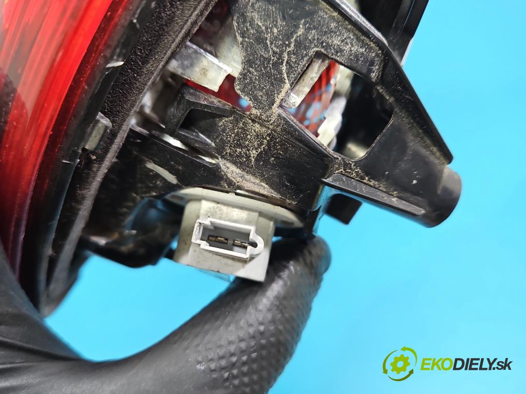 Opel Corsa E 2014-2019 1.3 cdti 75 HP manual 55 kW 1248 cm3 3- svetlo / reflektor zadné ľavé 39012629 (Kľučka dverí ostatné)