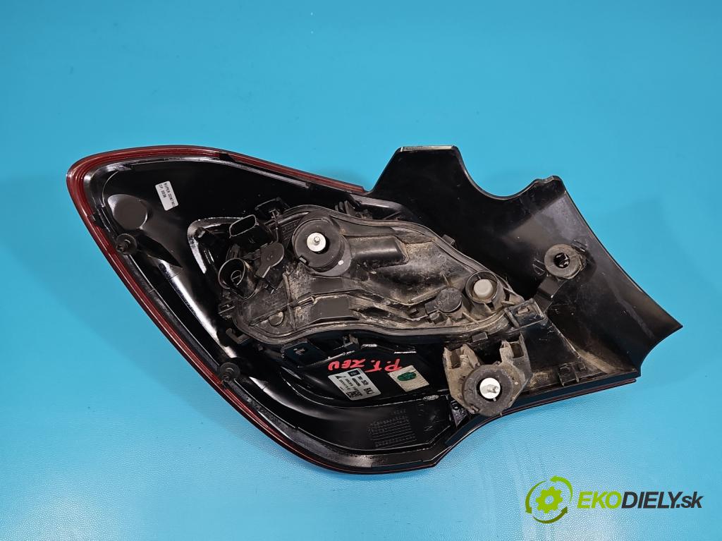 Opel Corsa E 2014-2019 1.3 cdti 75 hp manual 55 kW 1248 cm3 3- světlo zadní pravé 39012628 (Klika dveří ostatní)