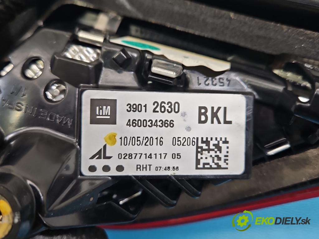 Opel Corsa E 2014-2019 1.3 cdti 75 HP manual 55 kW 1248 cm3 3- svetlo / reflektor zadné pravé 39012630 (Kľučka dverí ostatné)