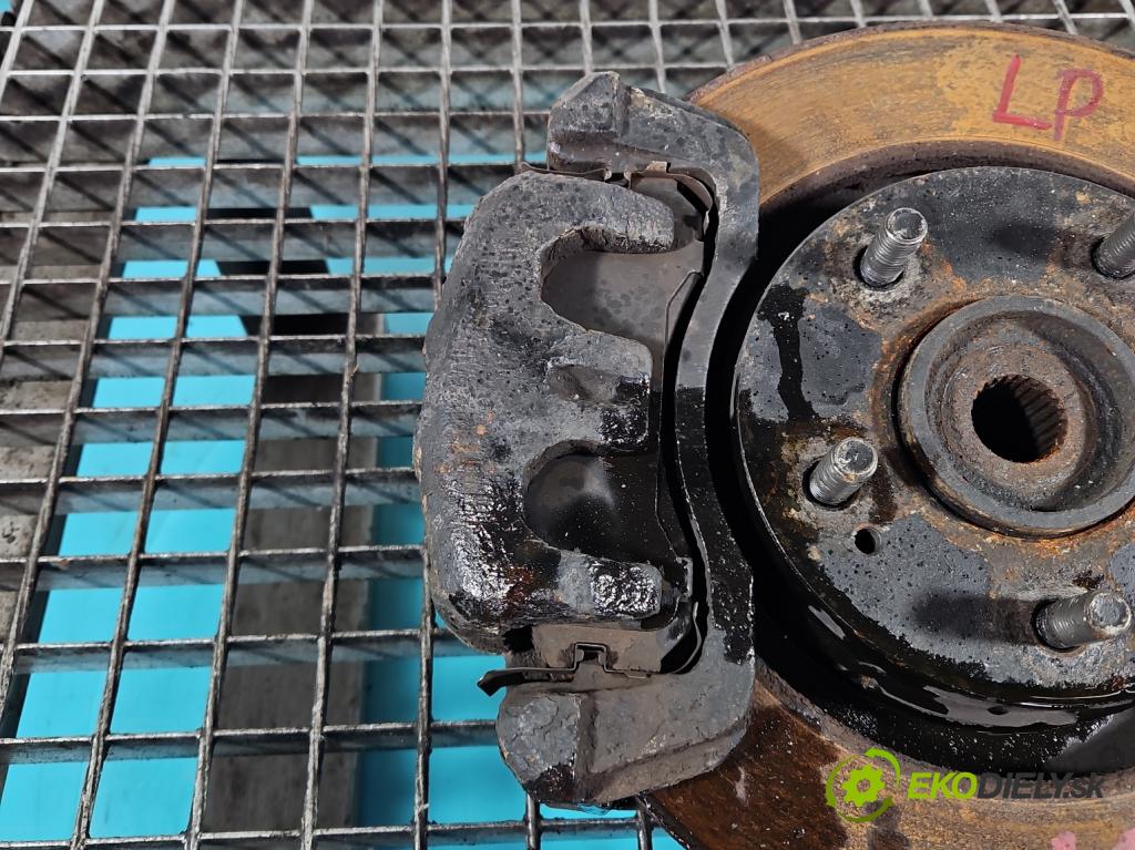 Mitsubishi Outlander I 2003-2006 2.0 16V 136 HP manual 100 kW 1997 cm3 5- brzdič predné ľavý  (Kľučka dverí ostatné)