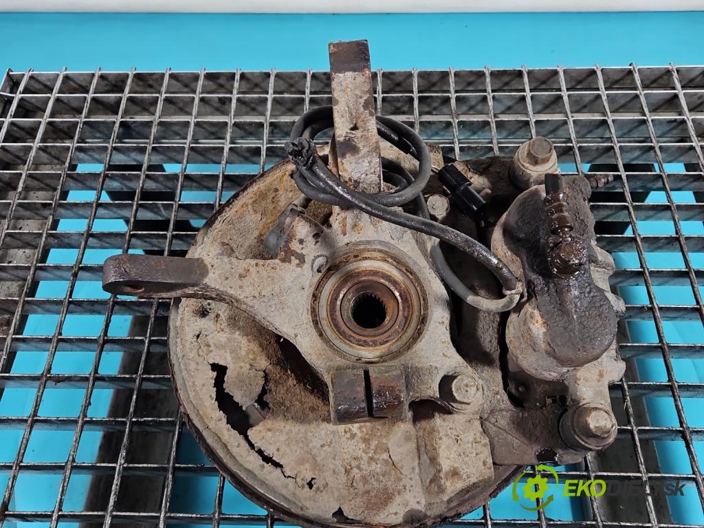 Mitsubishi Outlander I 2003-2006 2.0 16V 136hp manual 100 kW 1997 cm3 5- náboj levé  (Náboj kola)