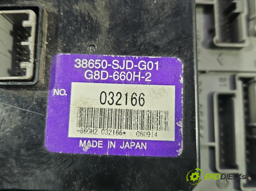 Honda Fr-v 2.2 i-ctdi: 140 hp manual 103 kW 2204 cm3 5- skříňka pojistková 38650-SJD-G01 (Pojistková skříňka)