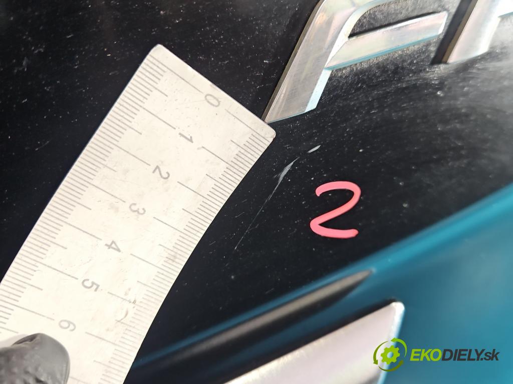 Honda Fr-v 2.2 i-ctdi: 140 HP manual 103 kW 2204 cm3 5- zadna kufor (Kapota zadná (kufor))