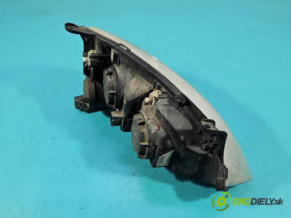 Opel Corsa C 2000-2006 1.2 16V 80 HP manual 59 kW 1229 cm3 3- Reflektor: ľavý  (Kľučka dverí ostatné)