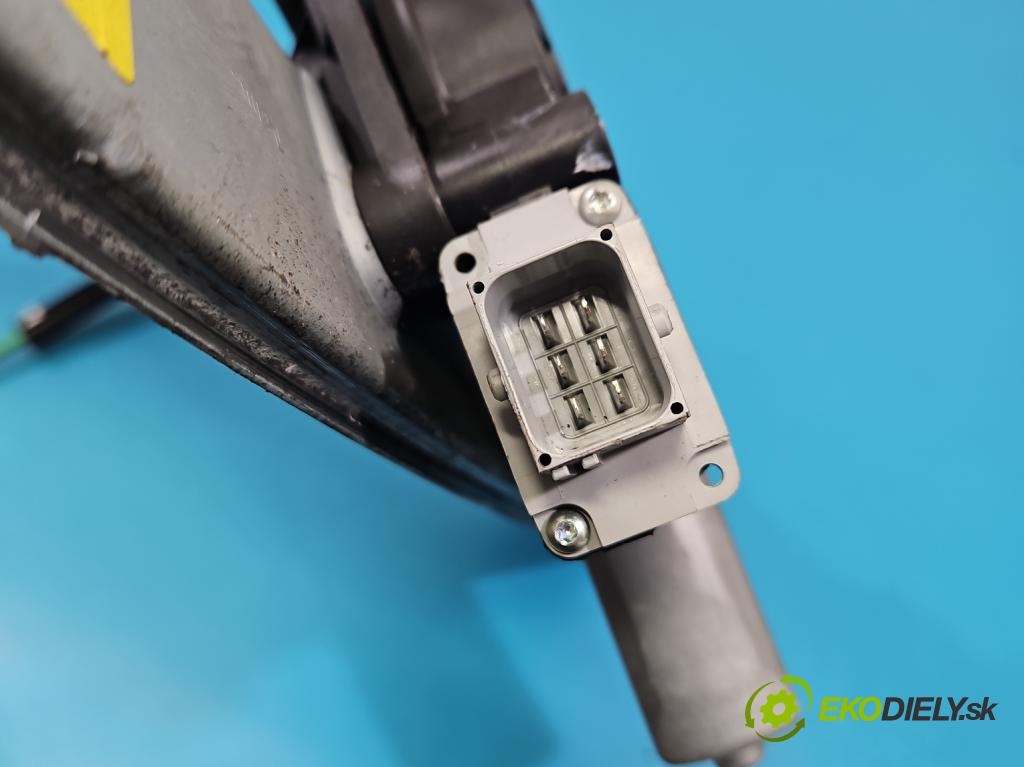 Opel Corsa E 2014-2019 1.3 cdti 75 HP manual 55 kW 1248 cm3 3- mechanizmus okna predné ľavý 71019003