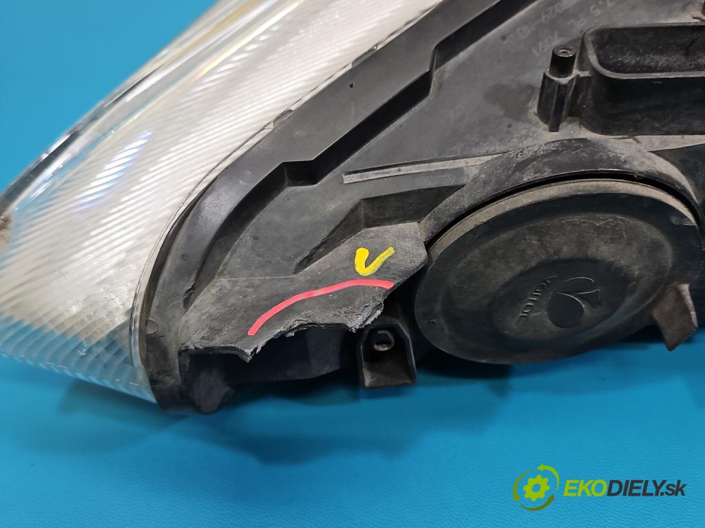 Ford Focus Mk3 2010-2018 1.6 tdci 95 hp manual 70 kW 1560 cm3 5- světlo pravý F1EB-13W029-NB (Pravé přední světlo)