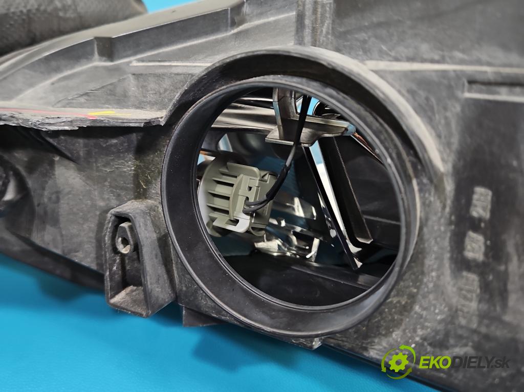 Ford Focus Mk3 2010-2018 1.6 tdci 95 hp manual 70 kW 1560 cm3 5- světlo pravý F1EB-13W029-NB (Pravé přední světlo)