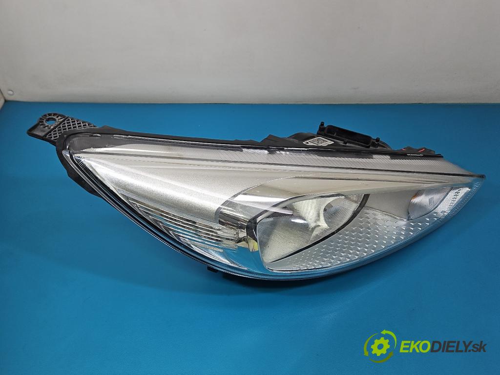 Ford Focus Mk3 2010-2018 1.6 tdci 95 hp manual 70 kW 1560 cm3 5- světlo pravý F1EB-13W029-NB (Pravé přední světlo)