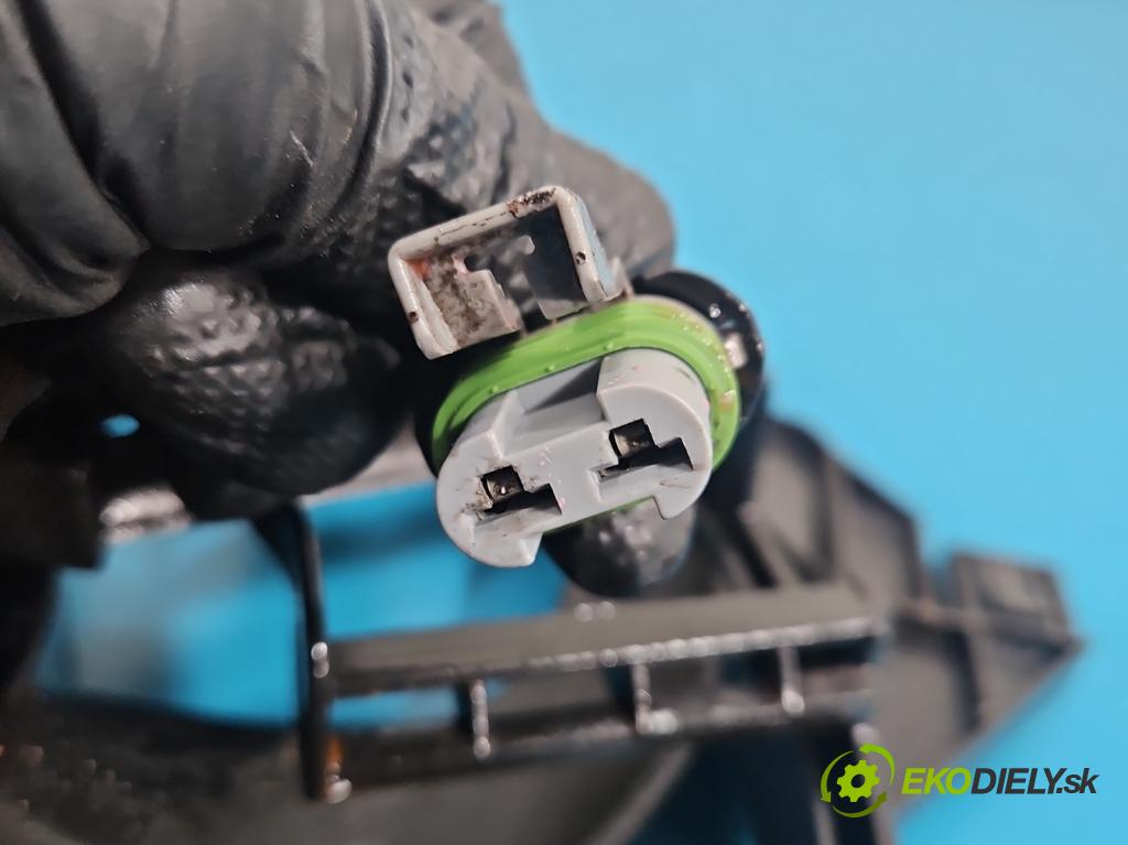 Ford Focus Mk3 2010-2018 1.6 tdci 95 HP manual 70 kW 1560 cm3 5- Ventilátor chladiča 8V61-8C607-ED