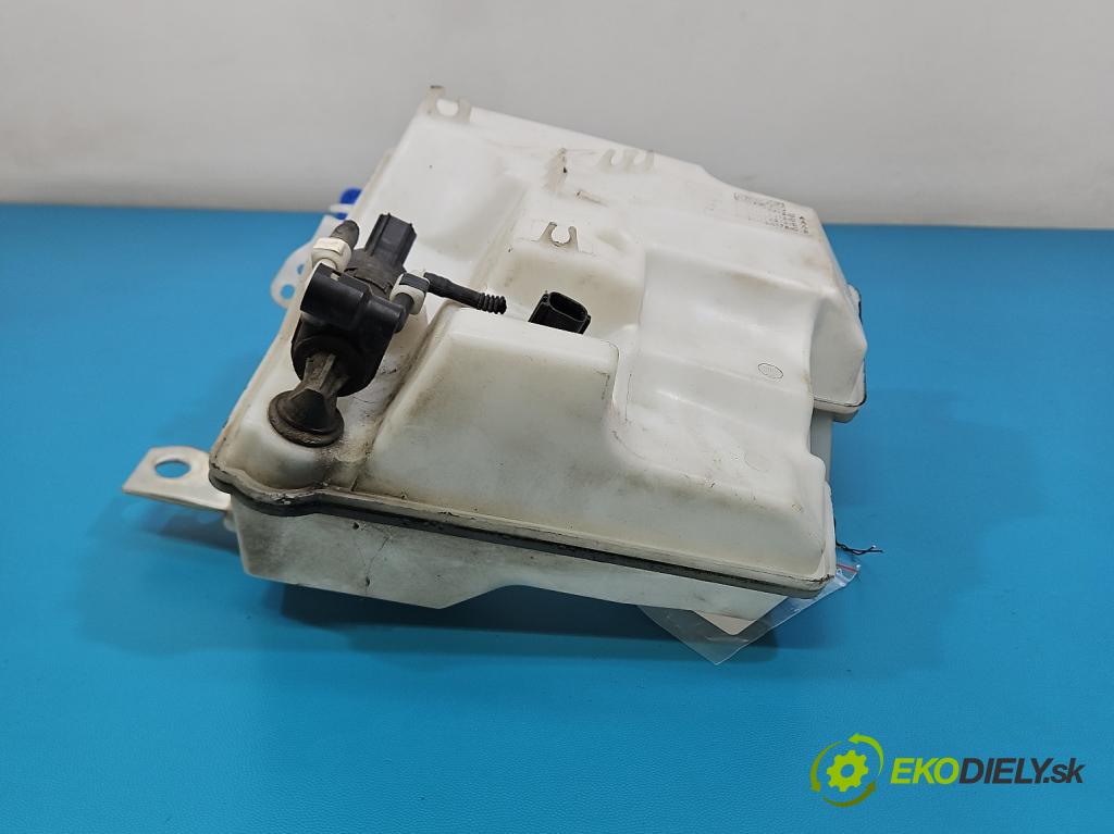 Ford Focus Mk3 2010-2018 1.6 tdci 95 HP manual 70 kW 1560 cm3 5- nádržka tekutina: ostrekovačov