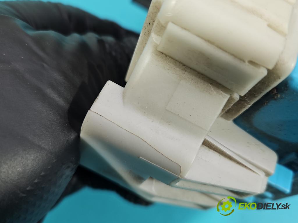 Mitsubishi Outlander I 2003-2006 2.0 16V 136hp manual 100 kW 1997 cm3 5- řídící jednotka motoru 1860A154