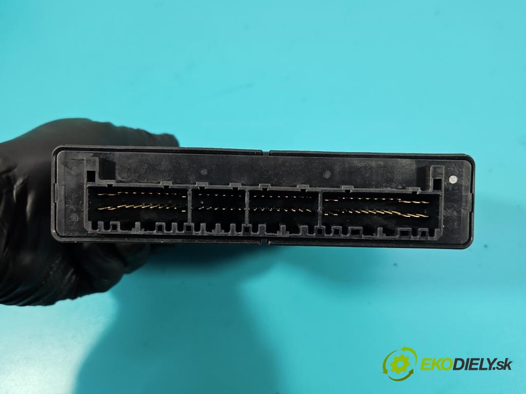 Mitsubishi Outlander I 2003-2006 2.0 16V 136hp manual 100 kW 1997 cm3 5- řídící jednotka motoru 1860A154