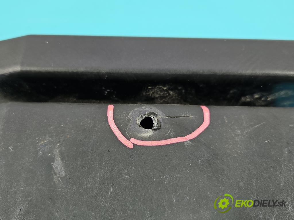 Mitsubishi Outlander I 2003-2006 2.0 16V 136hp manual 100 kW 1997 cm3 5- skříňka pojistková 51210-0123 (Pojistková skříňka)